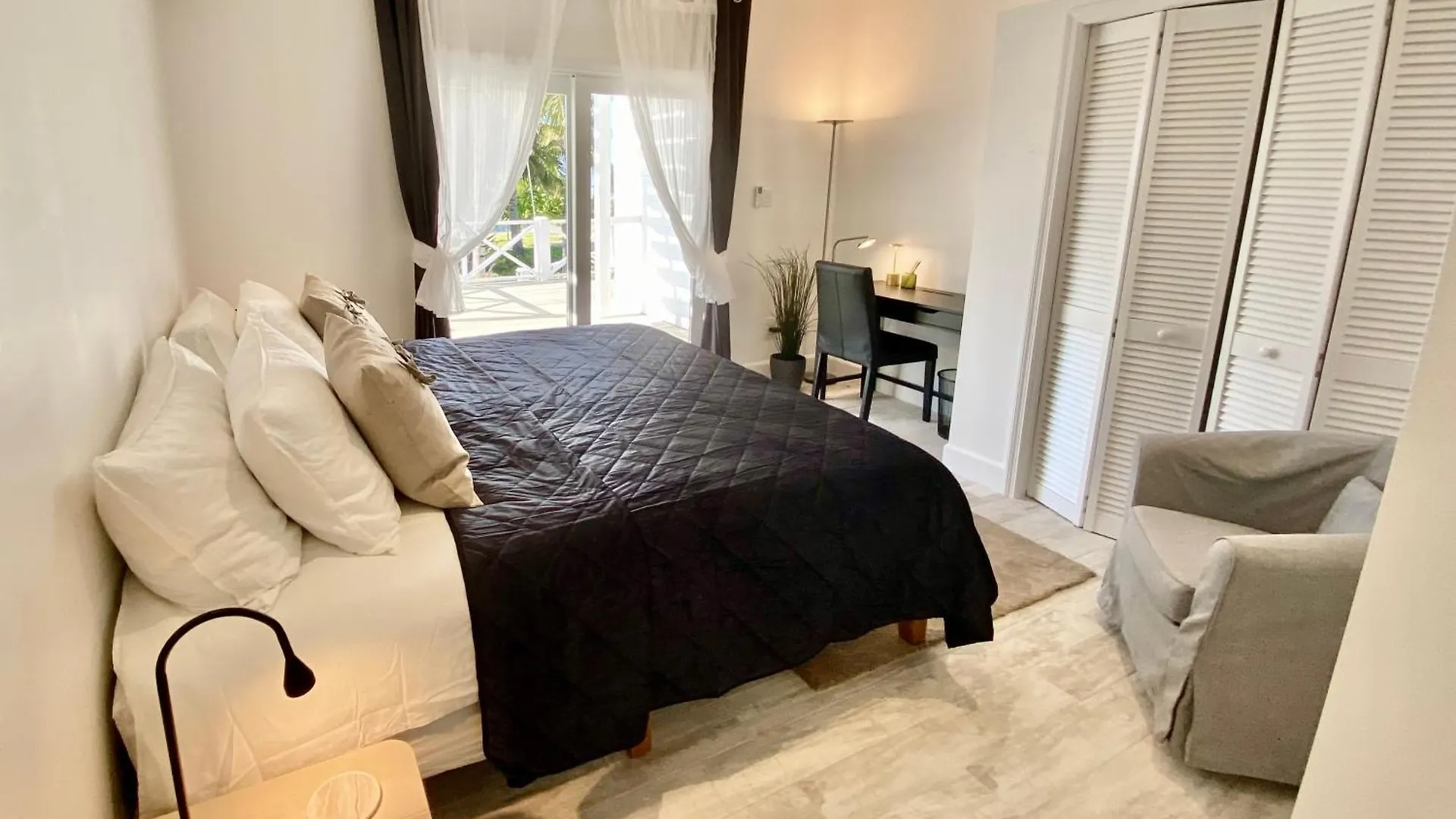 Eleuthera Retreat - Private Villa & Cottages On Pink Sand Beachfront Palmetto Point